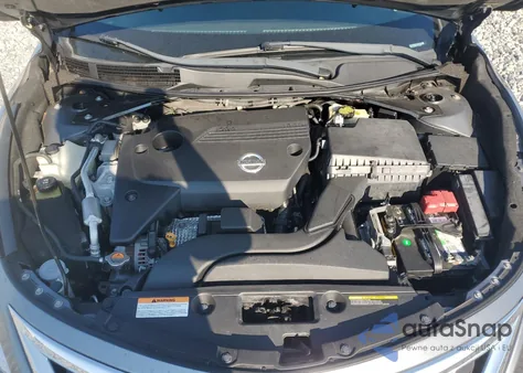 2015 Nissan Altima 2.5 z USA, uszkodzony, nr VIN 1N4AL3APXFC170839